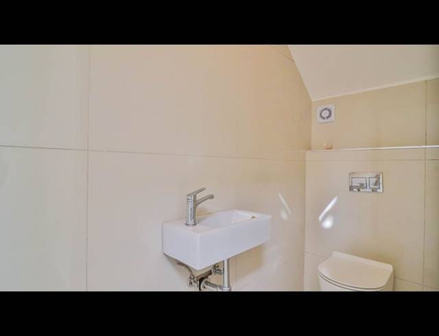 5 BEDROOM HOUSE FOR SALE IN IZINGA